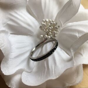 ‎Black crystal stacking ring